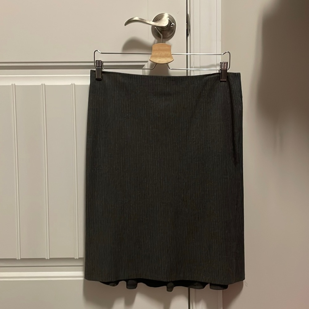 United Colors of Benetton women skirt size 42 in EUC
